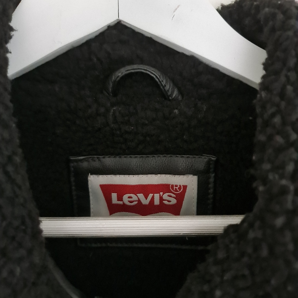 Levi's Men's Leather Jacket - Picture 3 of 7
